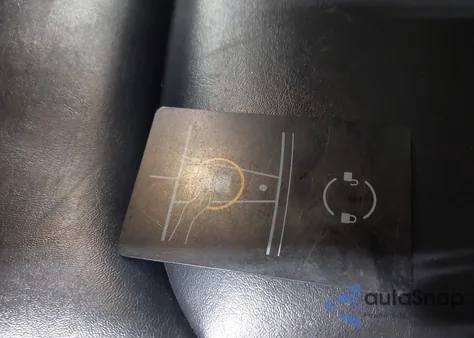 2021 Tesla Model Y Long Range Dual Motor All-Wheel Drive z USA, uszkodzony, nr VIN 5YJYGDEE5MF191321